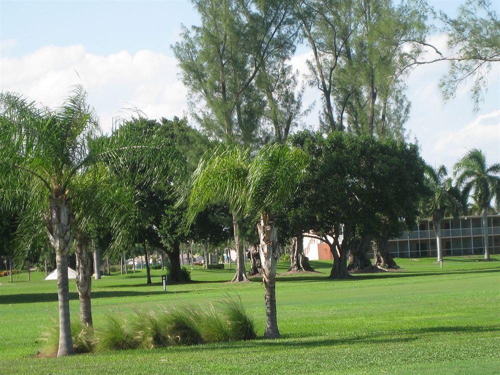 Hollywood Beach Golf Resort Exteriör bild