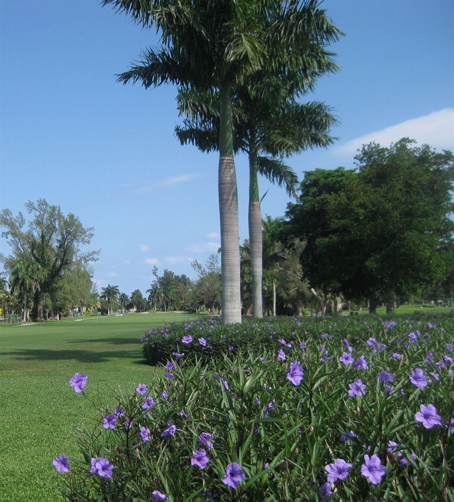 Hollywood Beach Golf Resort Exteriör bild