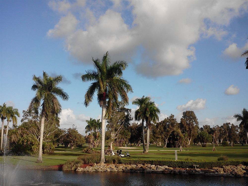 Hollywood Beach Golf Resort Exteriör bild